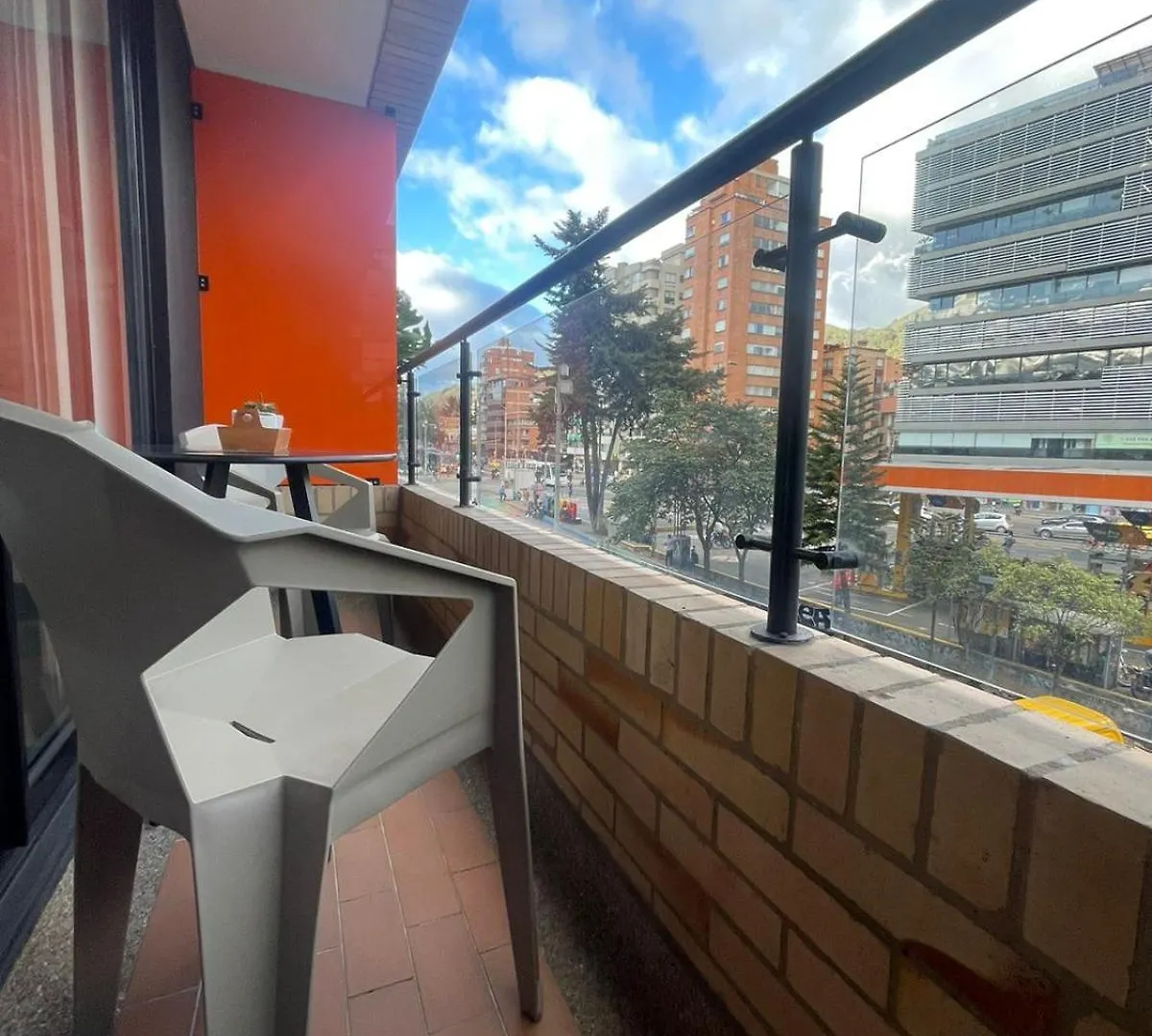 Balcon Iluminacion Ventilacion En Chapinero Bogotá Daire