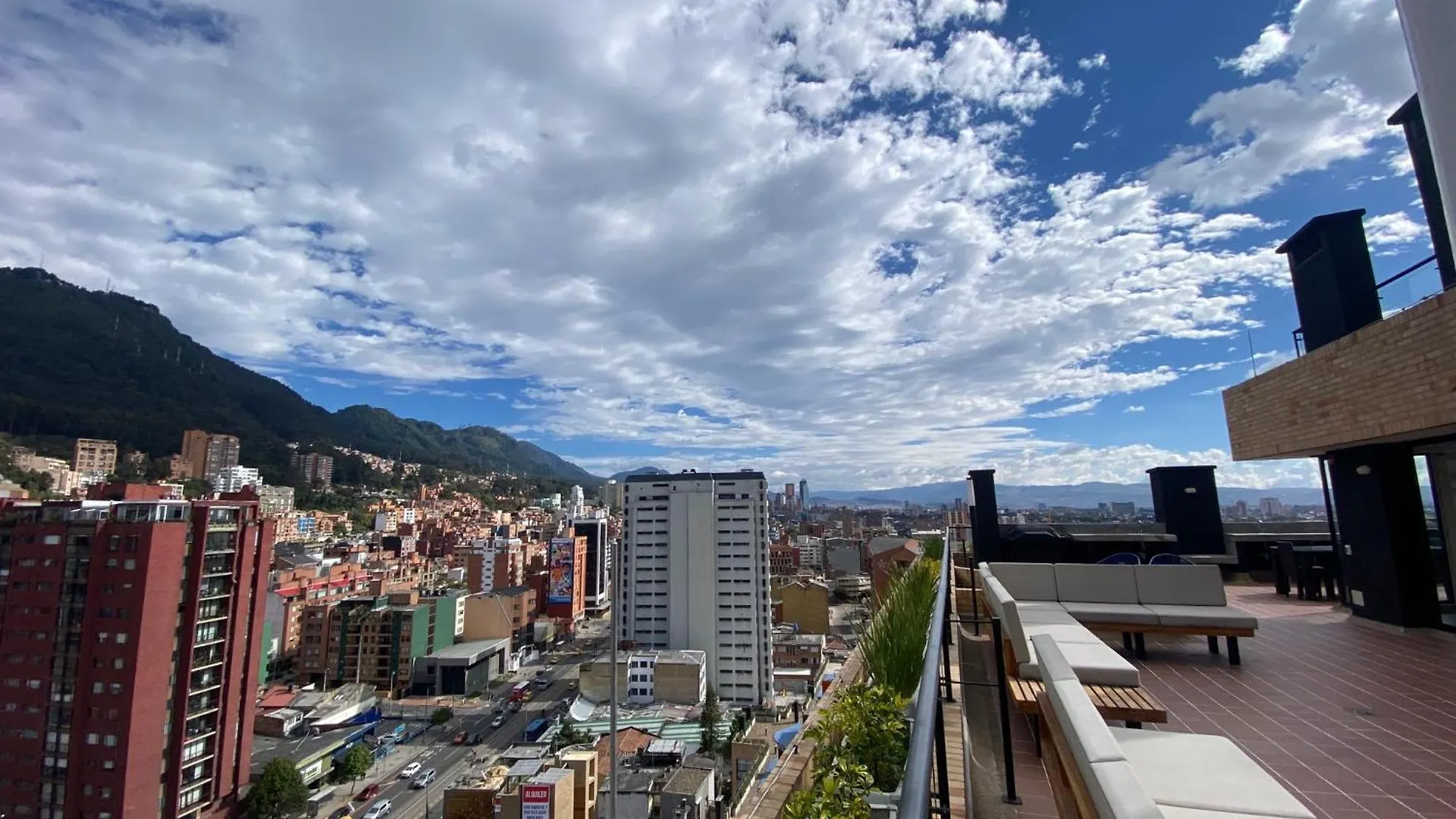 Apartment Balcon Iluminacion Ventilacion En Chapinero Bogota Colombia