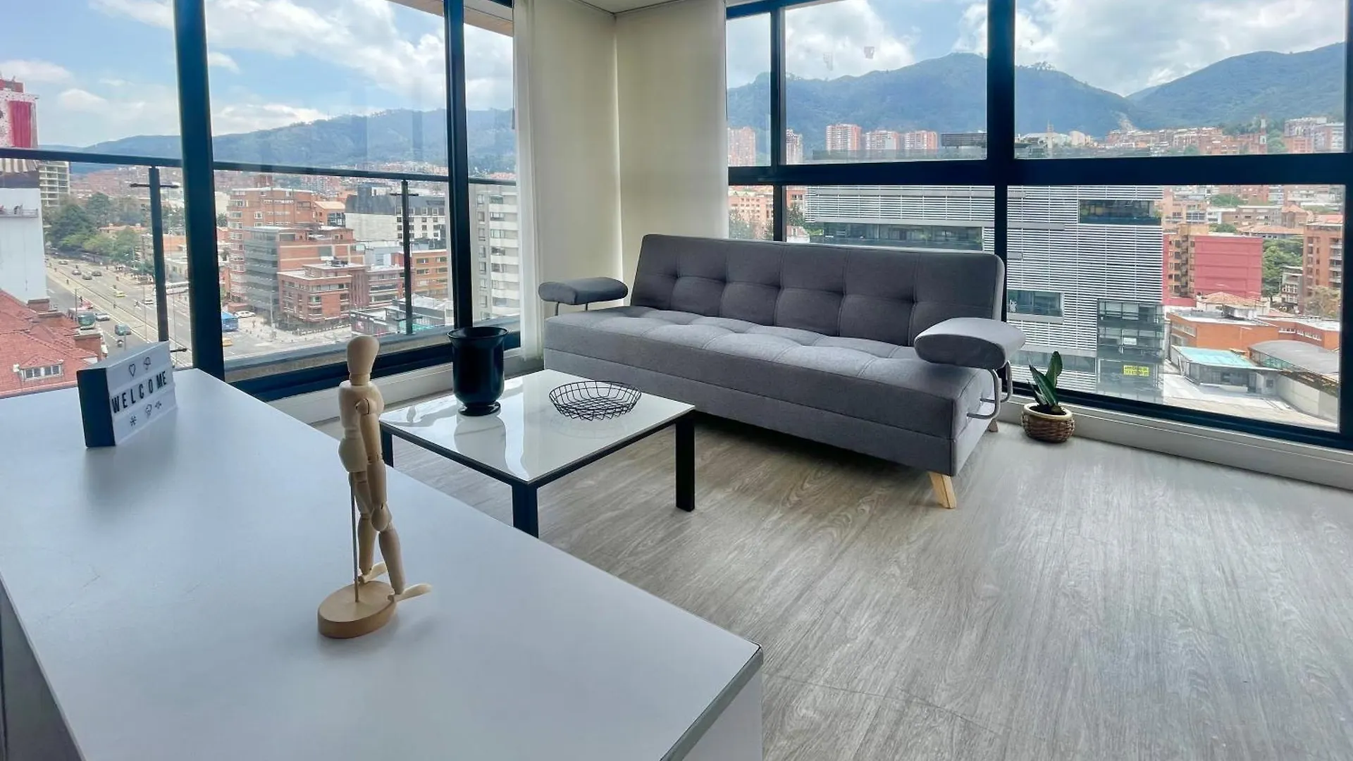 Balcon Iluminacion Ventilacion En Chapinero Bogota Colombia